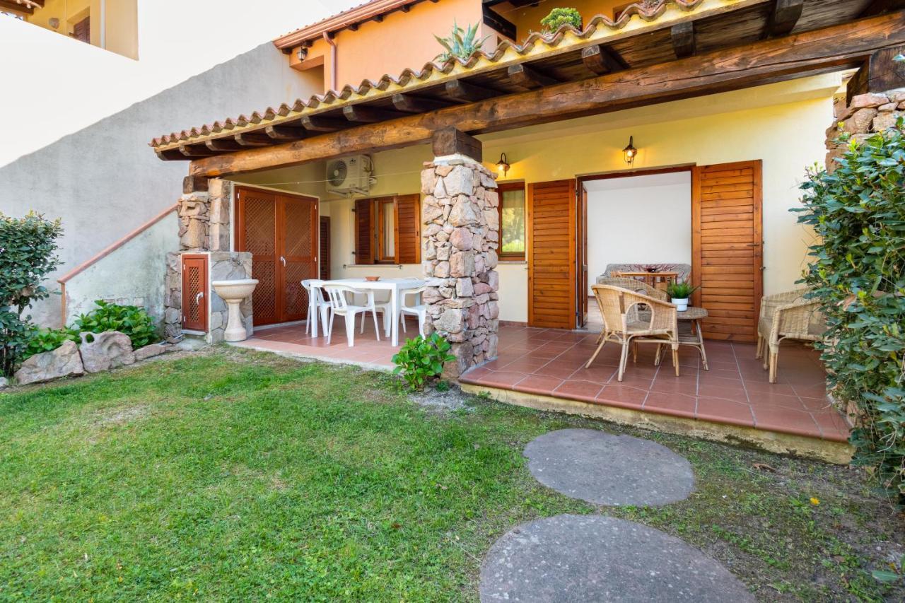 Holiday House Li Piri San Teodoro  Bagian luar foto