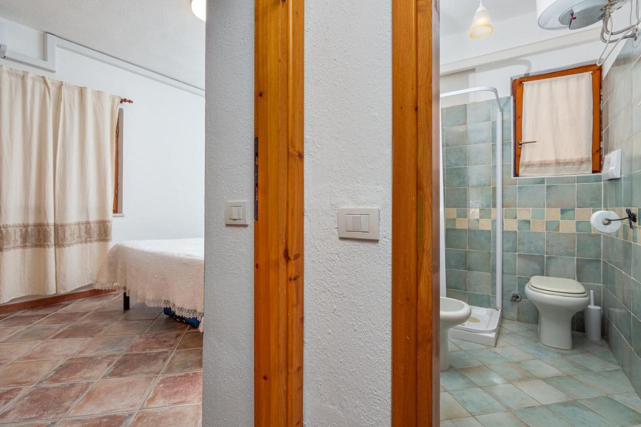 Holiday House Li Piri San Teodoro  Bagian luar foto