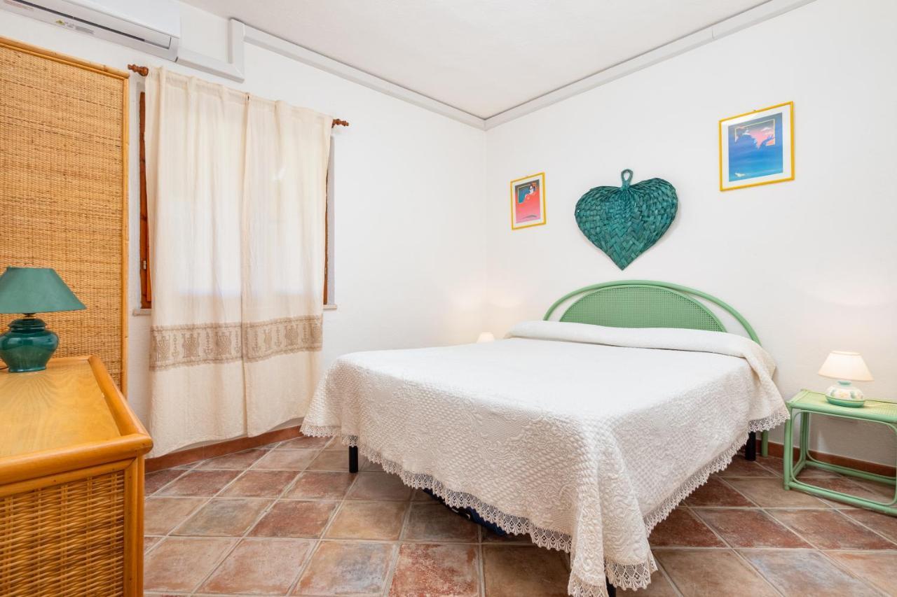 Holiday House Li Piri San Teodoro  Bagian luar foto